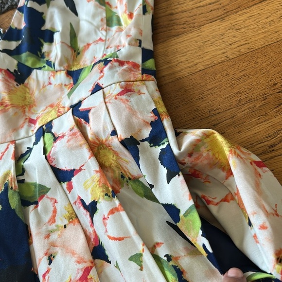J. Crew Floral Pleated V-Neck Sleeveless Fit & Flare A-Line Dress Size 2 - Picture 9 of 13